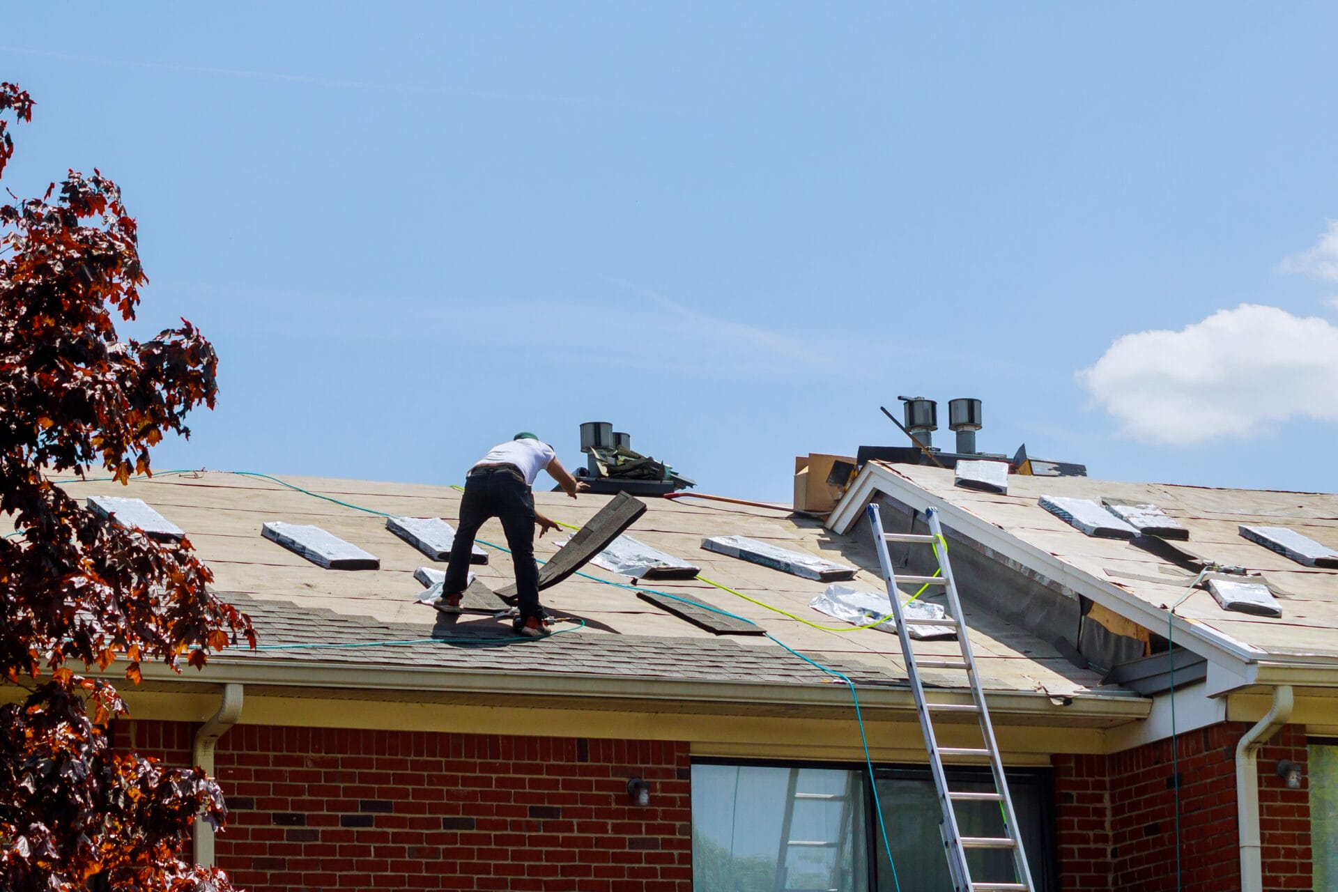 roofing contractor FAQ, finding a good roofer, how to find a roofer